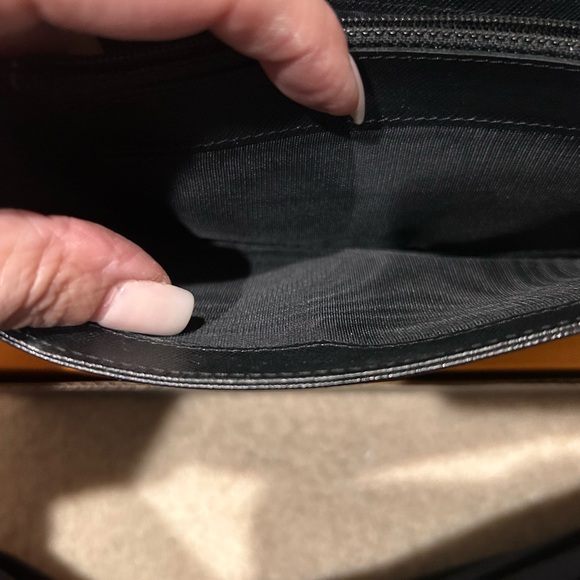 Women’s Prada Wallet - Picture 4 of 11